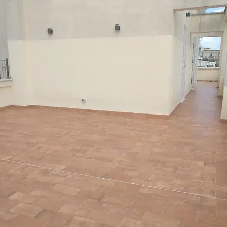 Via Raffaele Balestra Apartament *